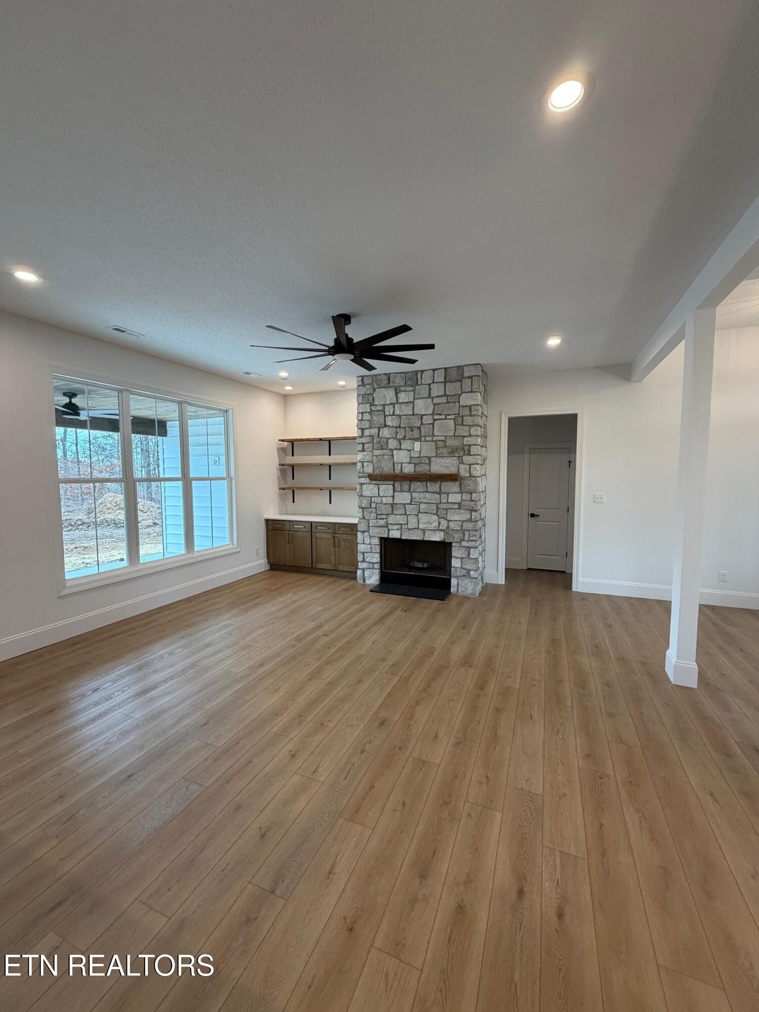 6813 Flint Gap Road Knoxville, TN 37914 - Photo 10 of 45 Family Room Area (3)