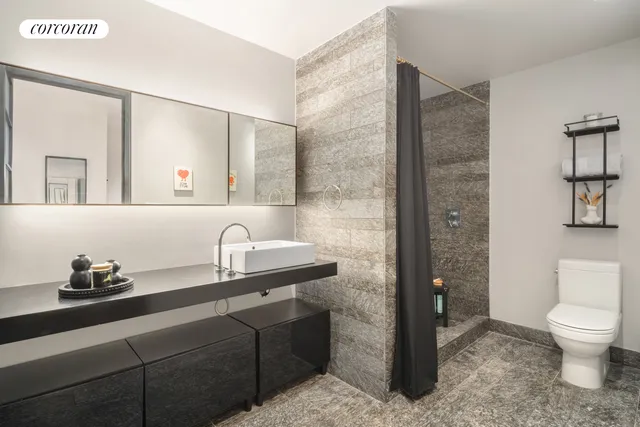 $1,290,000 | 20 Pine Street, Unit 911 | Financial District