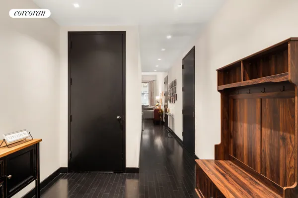 $1,290,000 | 20 Pine Street, Unit 911 | Financial District