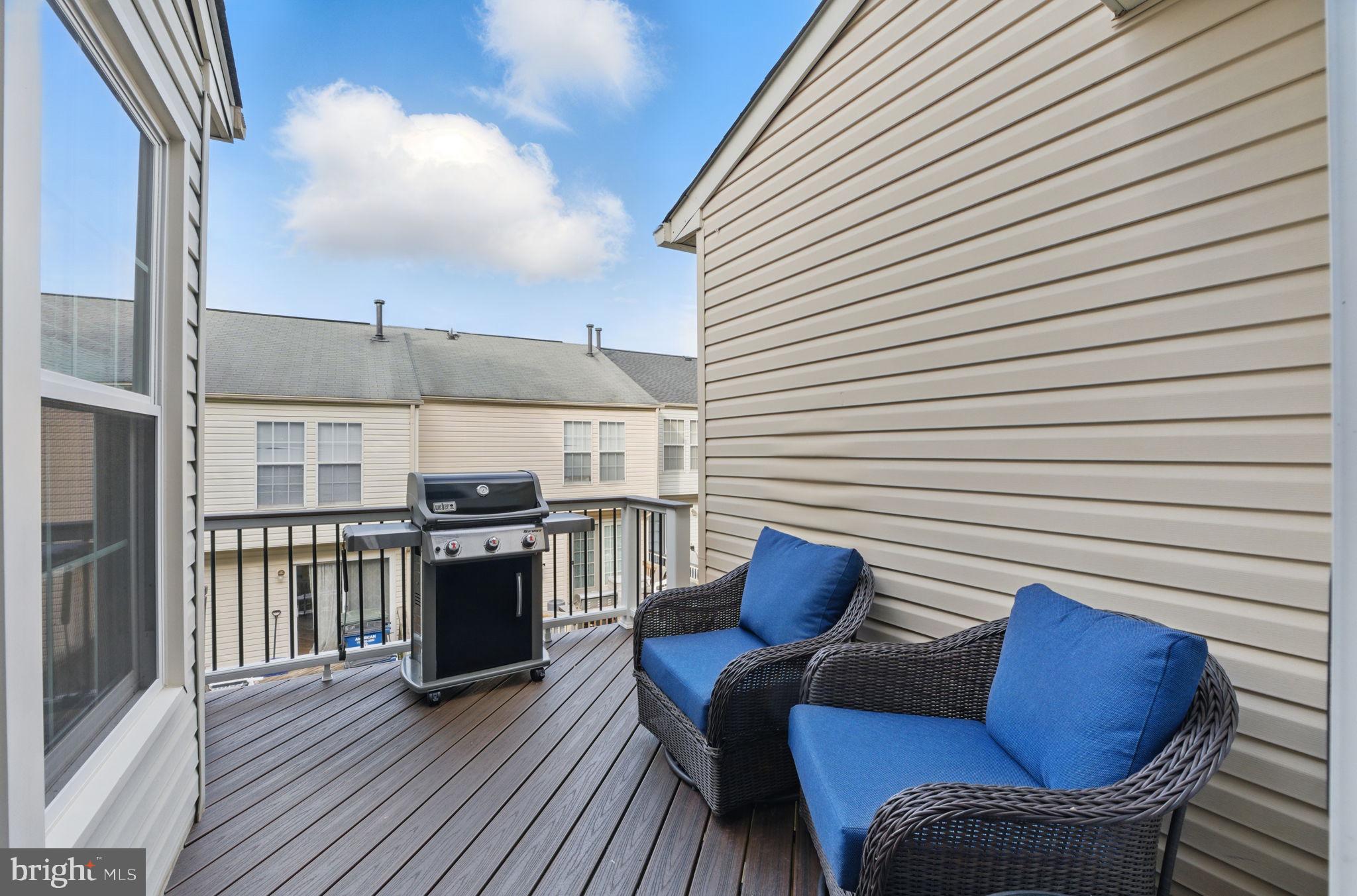 19954 Fieldgrass Square Ashburn, VA 20147 - Photo 17 of 33