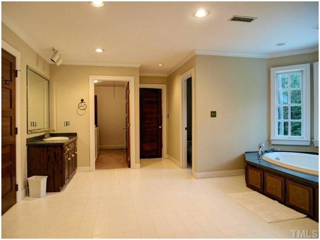 11913 Shooting Club Road Raleigh, NC 27613 - Photo 15 of 25 Master Bath/Spa