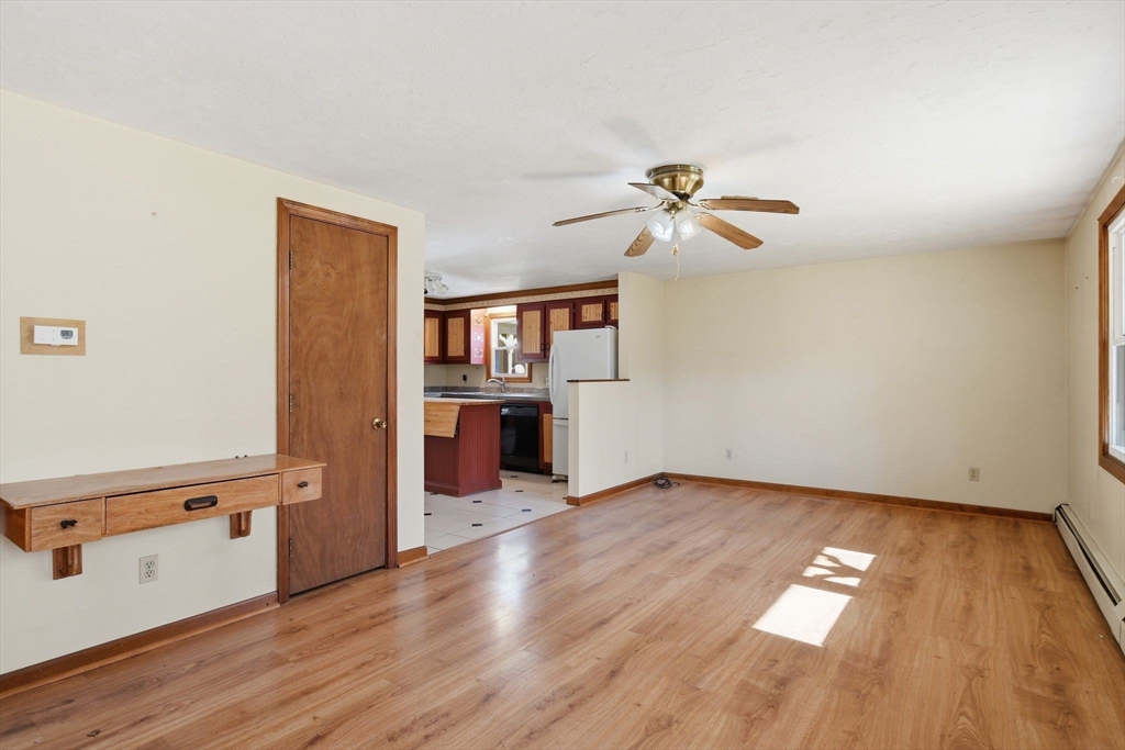 514 Leadmine Road Sturbridge, MA 01566 - Photo 4 of 39 Gallery Image 4