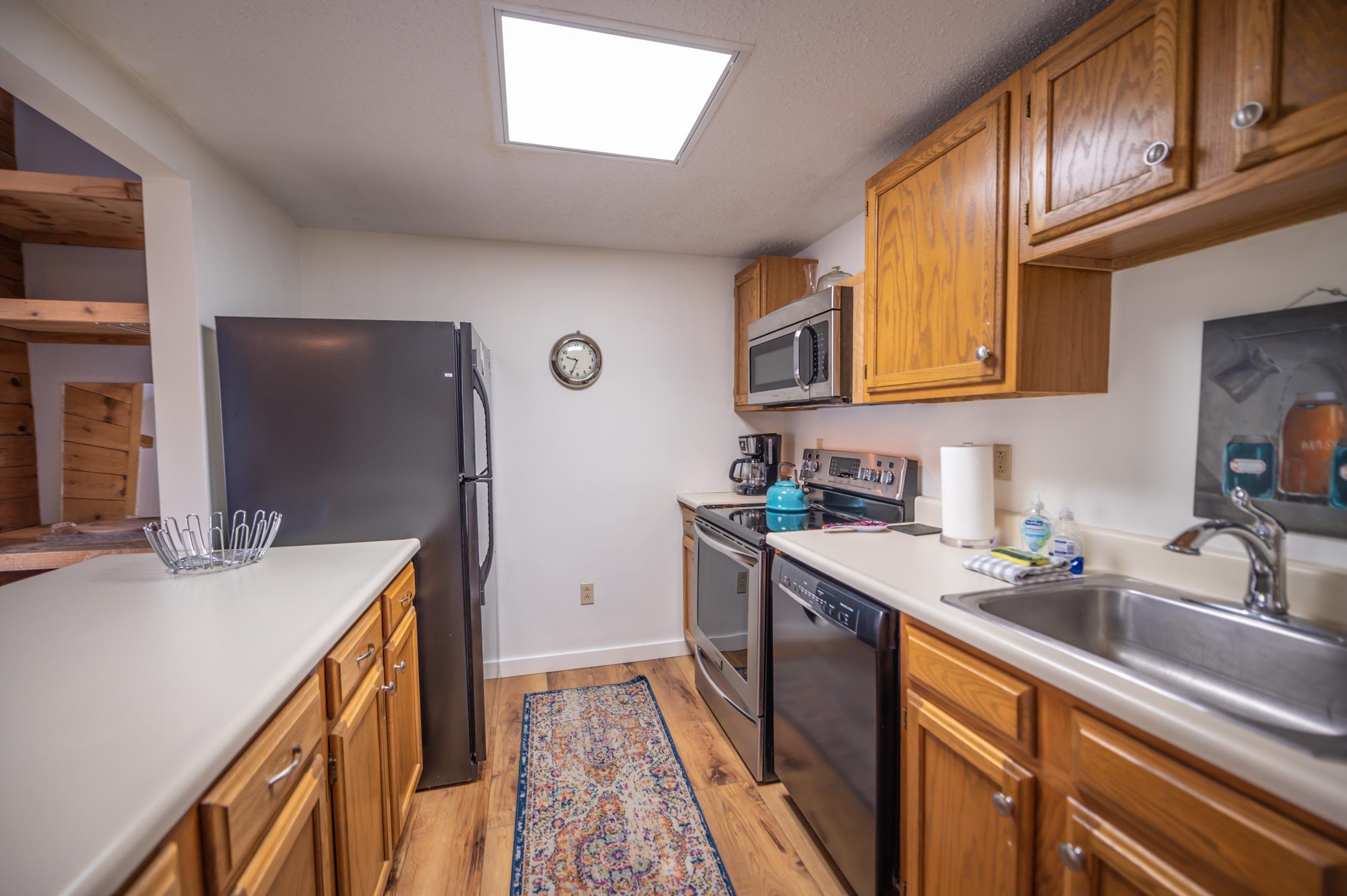 337 L Handle Road, Unit PINES L West Dover, VT 05356 - Photo 8 of 21 Gallery Image 8