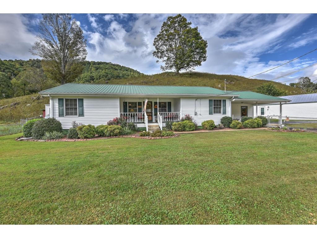 763 Blue Springs Road Elizabethton, TN 37643 - Photo 1 of 36 20191127115815249590000000-o
