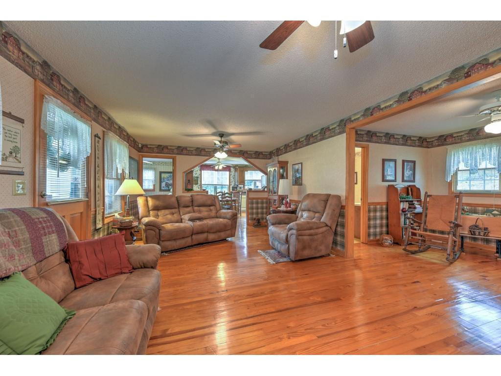 763 Blue Springs Road Elizabethton, TN 37643 - Photo 5 of 36 20191127115809678633000000-o