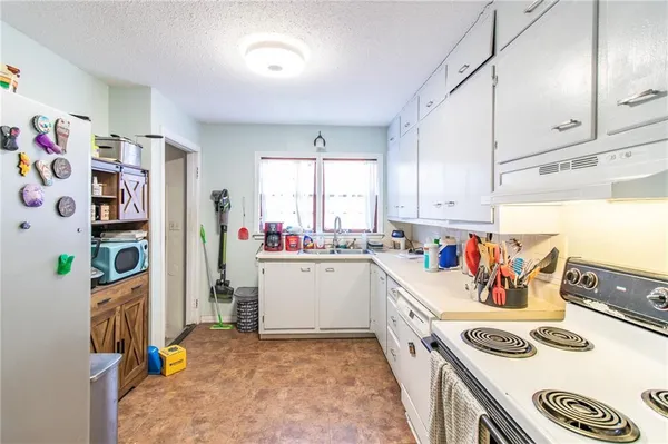 $169,000 | 1406 South Market Street, Holden, MO 64040