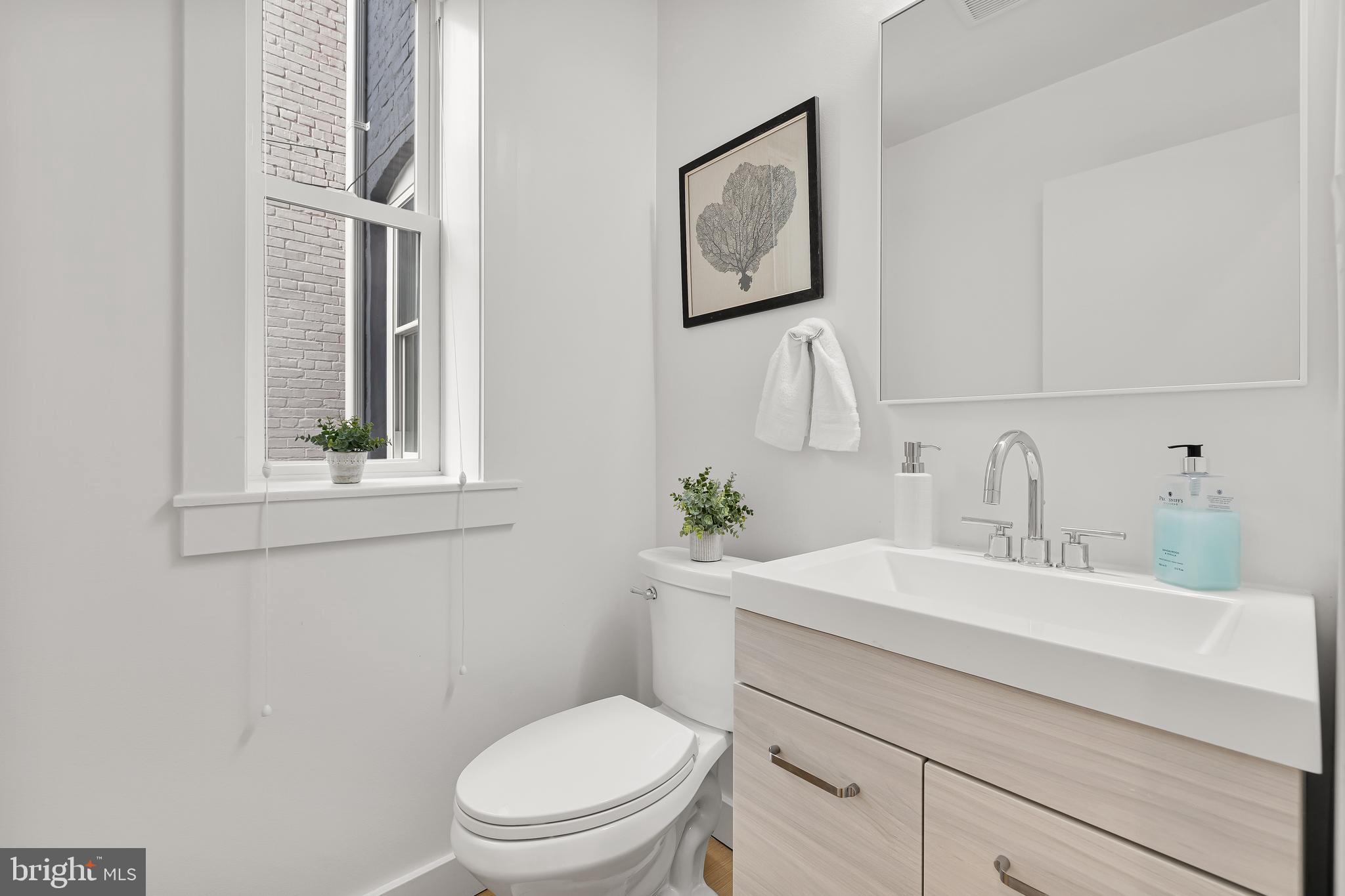 127 R Street Northeast, Unit 1 Washington, DC 20002 - Photo 18 of 46
