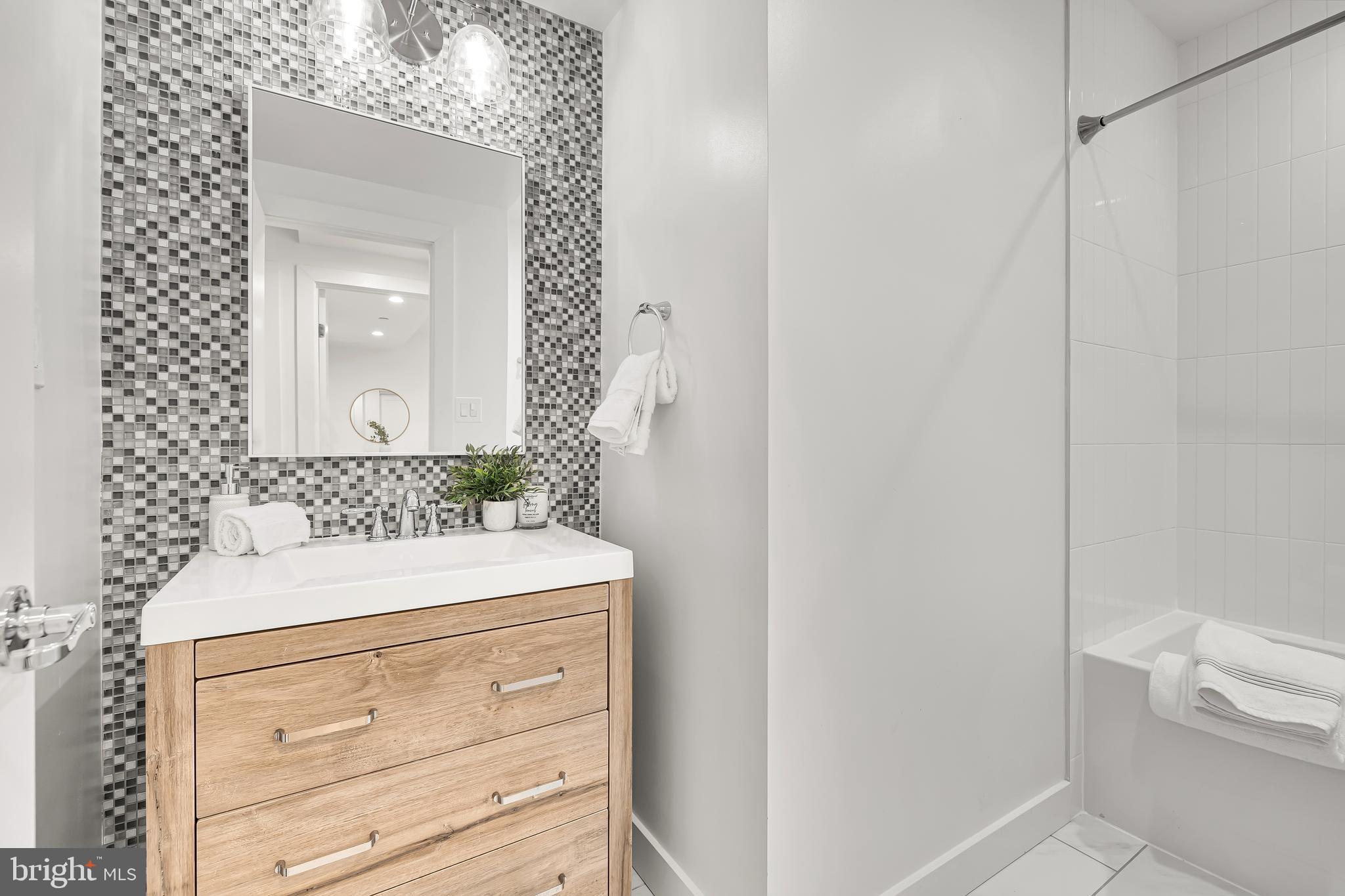 127 R Street Northeast, Unit 1 Washington, DC 20002 - Photo 33 of 46