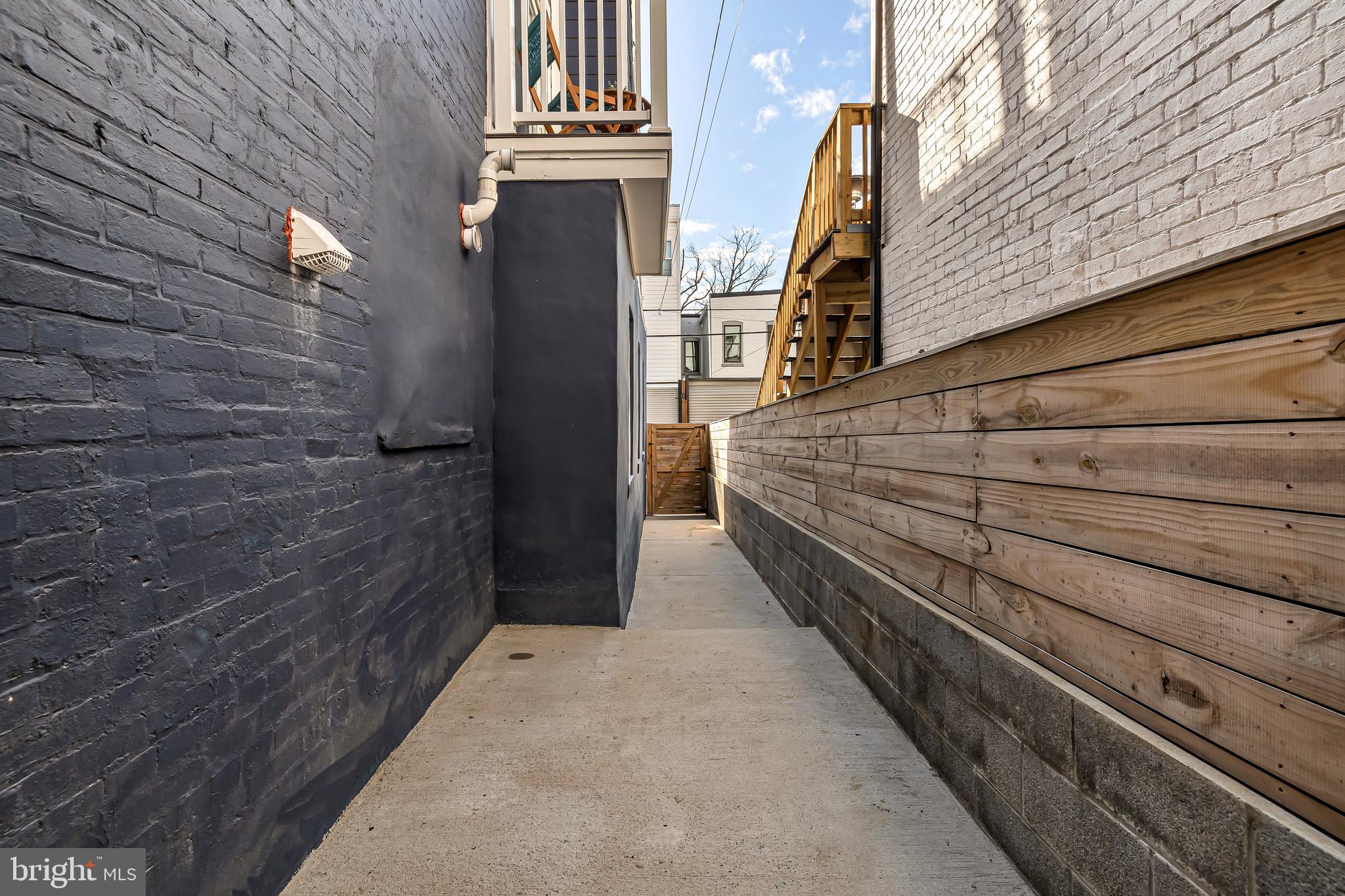 127 R Street Northeast, Unit 1 Washington, DC 20002 - Photo 42 of 46