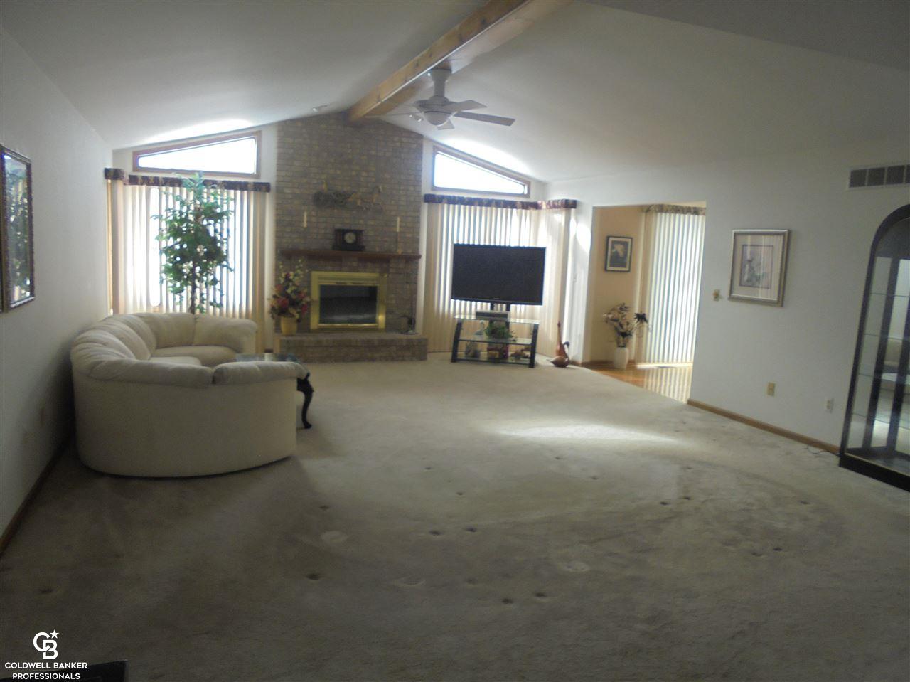 16960 Armada Center Road Armada, MI 48005 - Photo 11 of 72 Vaulted Ceiling