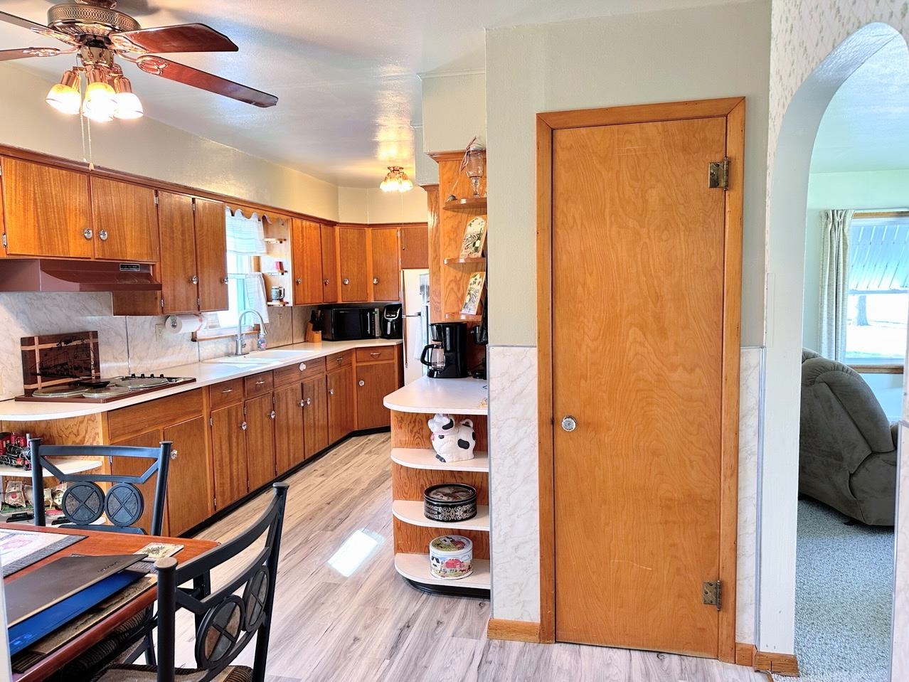 1400 South 11th Street Prairie du Chien, WI 53821 - Photo 11 of 38