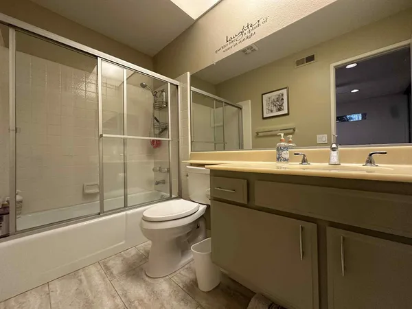 $3,000 | 4 Hermosillo Lane, Palm Desert, CA 92260