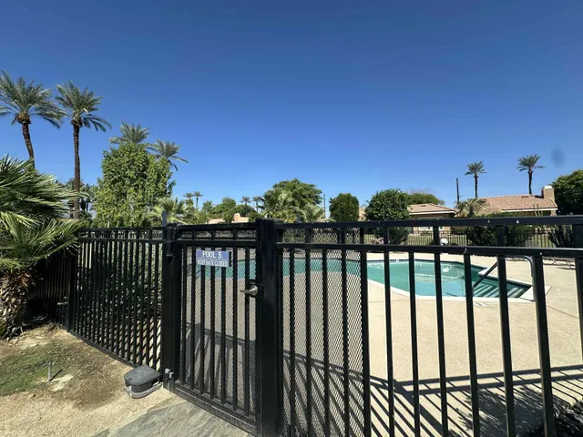 $3,000 | 4 Hermosillo Lane, Palm Desert, CA 92260