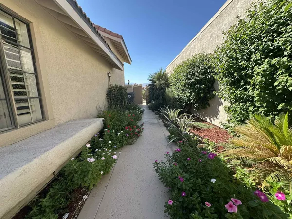 $3,000 | 4 Hermosillo Lane, Palm Desert, CA 92260