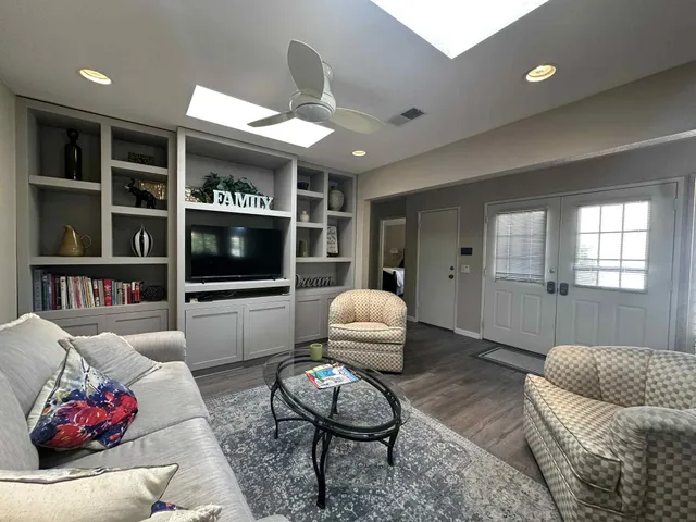 $3,000 | 4 Hermosillo Lane, Palm Desert, CA 92260