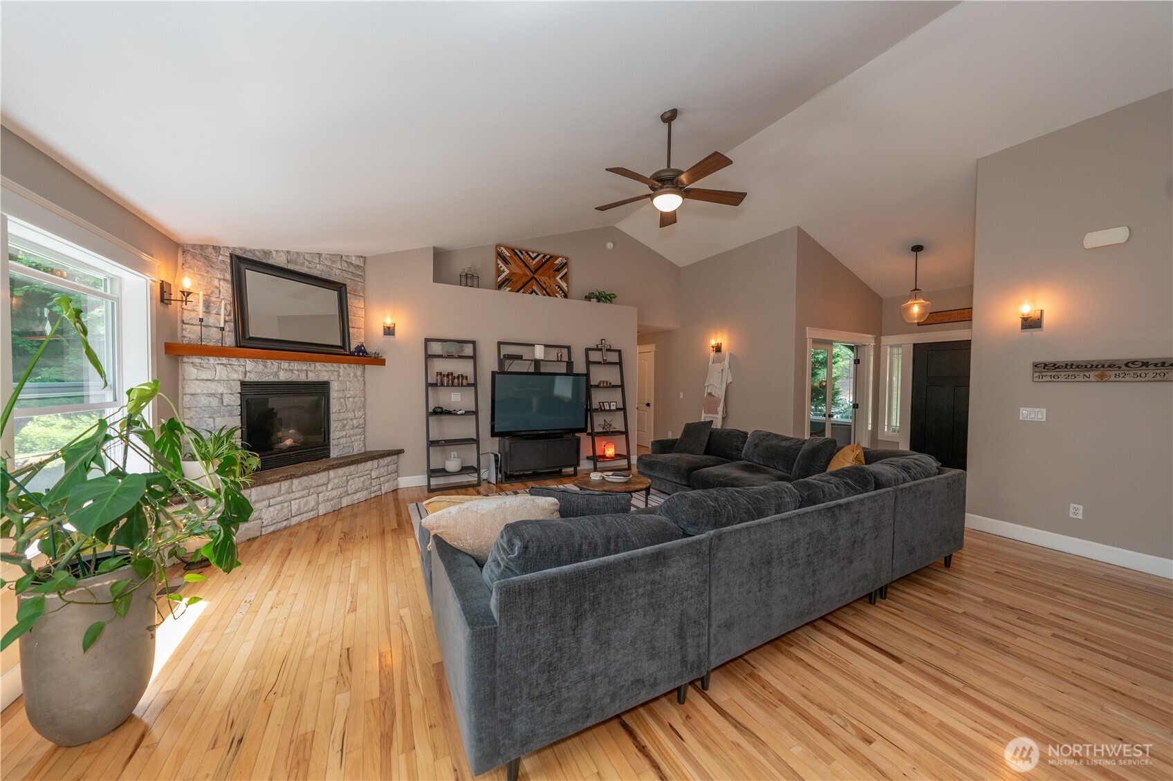 6031 139th Lane Southwest Rochester, WA 98579 - Photo 6 of 40