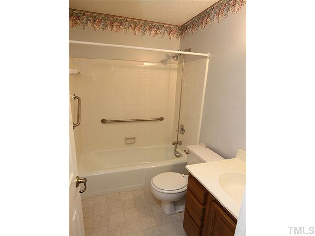 6726 Twin Tree Court Raleigh, NC 27613 - Photo 8 of 12 Gallery Image 8