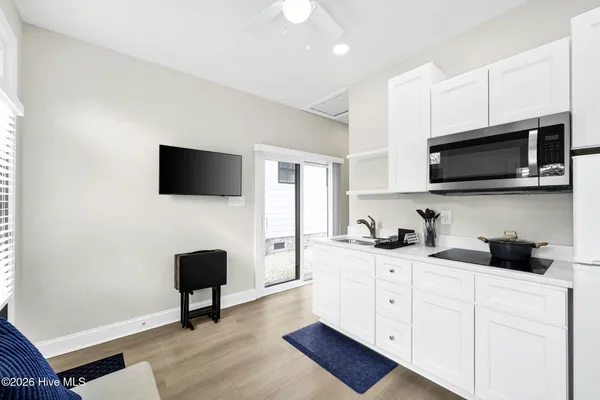 $1,600 | 1405 Church Street, Unit A, Wilmington, NC 28401