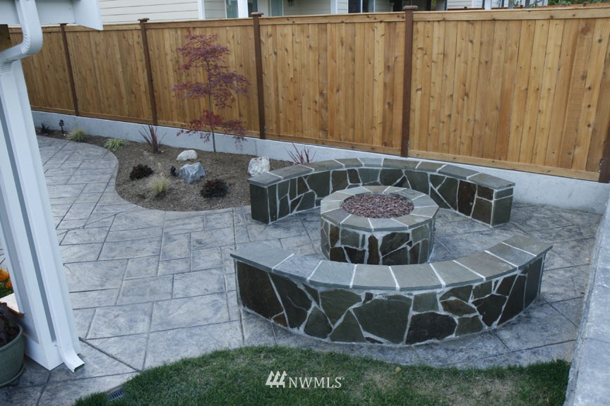 508 Kitsap Avenue Northeast Renton, WA 98059 - Photo 9 of 12