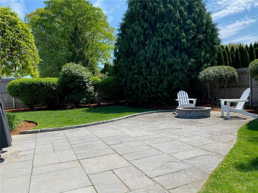 112 Park Forest Road Cranston, RI 02920 - Photo 47 of 48 Gallery Image 47