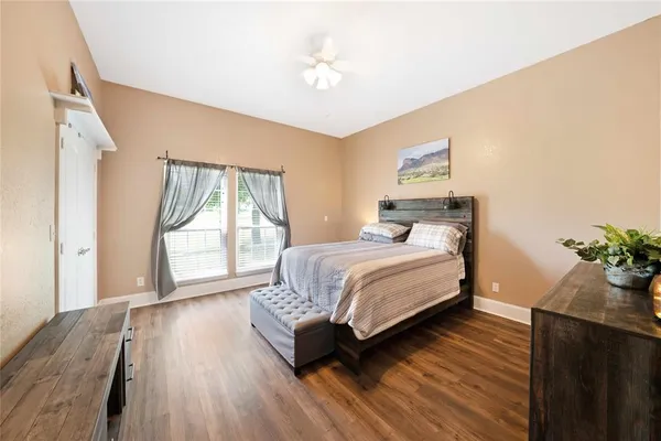 $799,900 | 250 County Road 1006, Wolfe City, TX 75496