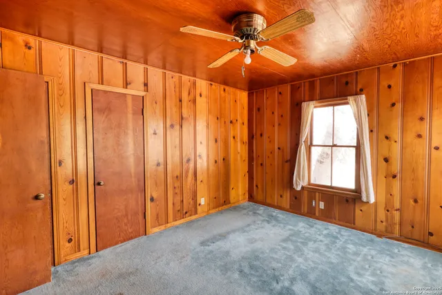 $384,500 | 728 North Getty Street, Uvalde, TX 78801