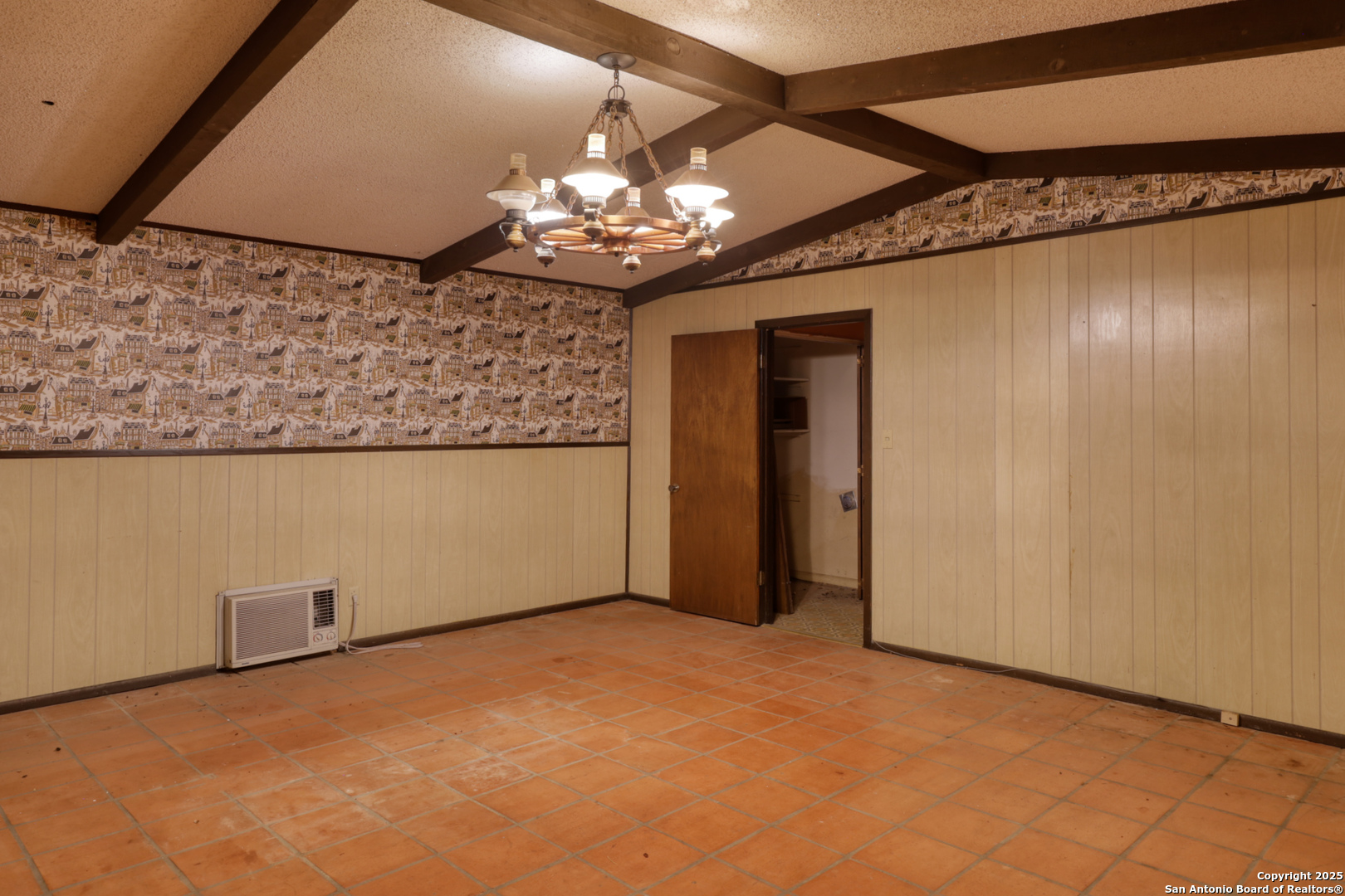 728 North Getty Street Uvalde, TX 78801 - Photo 33 of 36