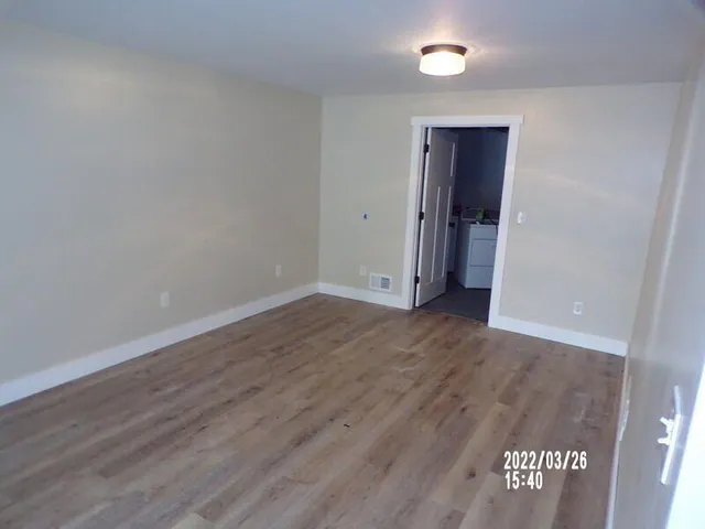 $2,300 | 18158 Mohawk Drive, Spring Lake, MI 49456