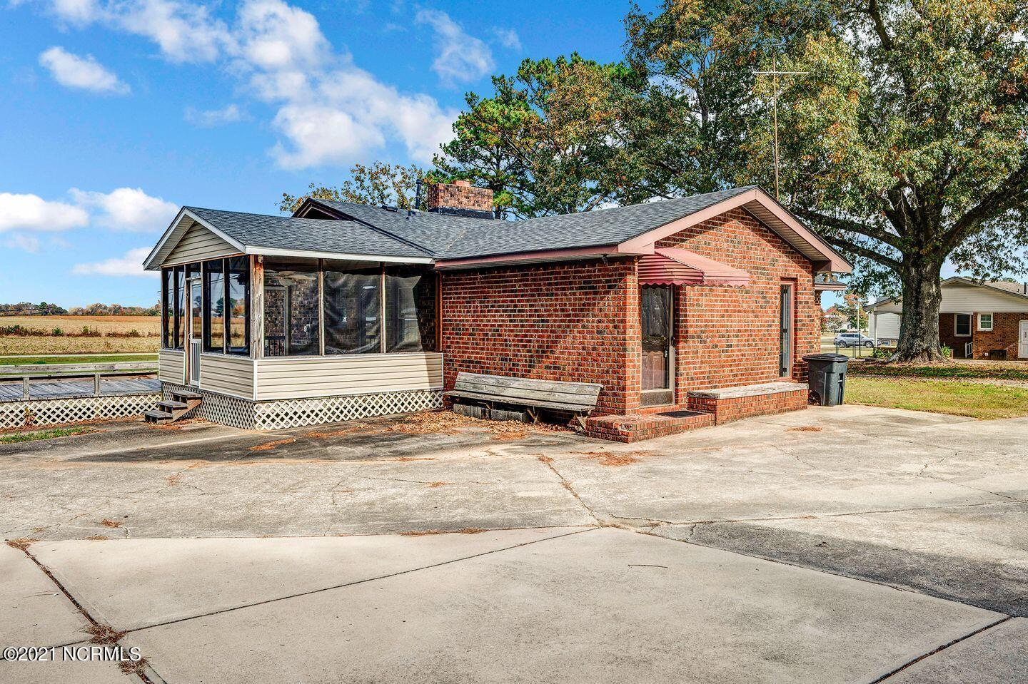7108 Shallingtons Mill Road Macclesfield, NC 27852 - Photo 6 of 38 9159fu6U