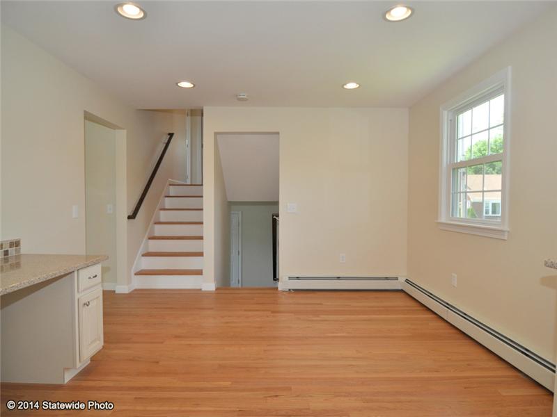 5495 Post Road East Greenwich, RI 02818 - Photo 8 of 25 Dining Area.