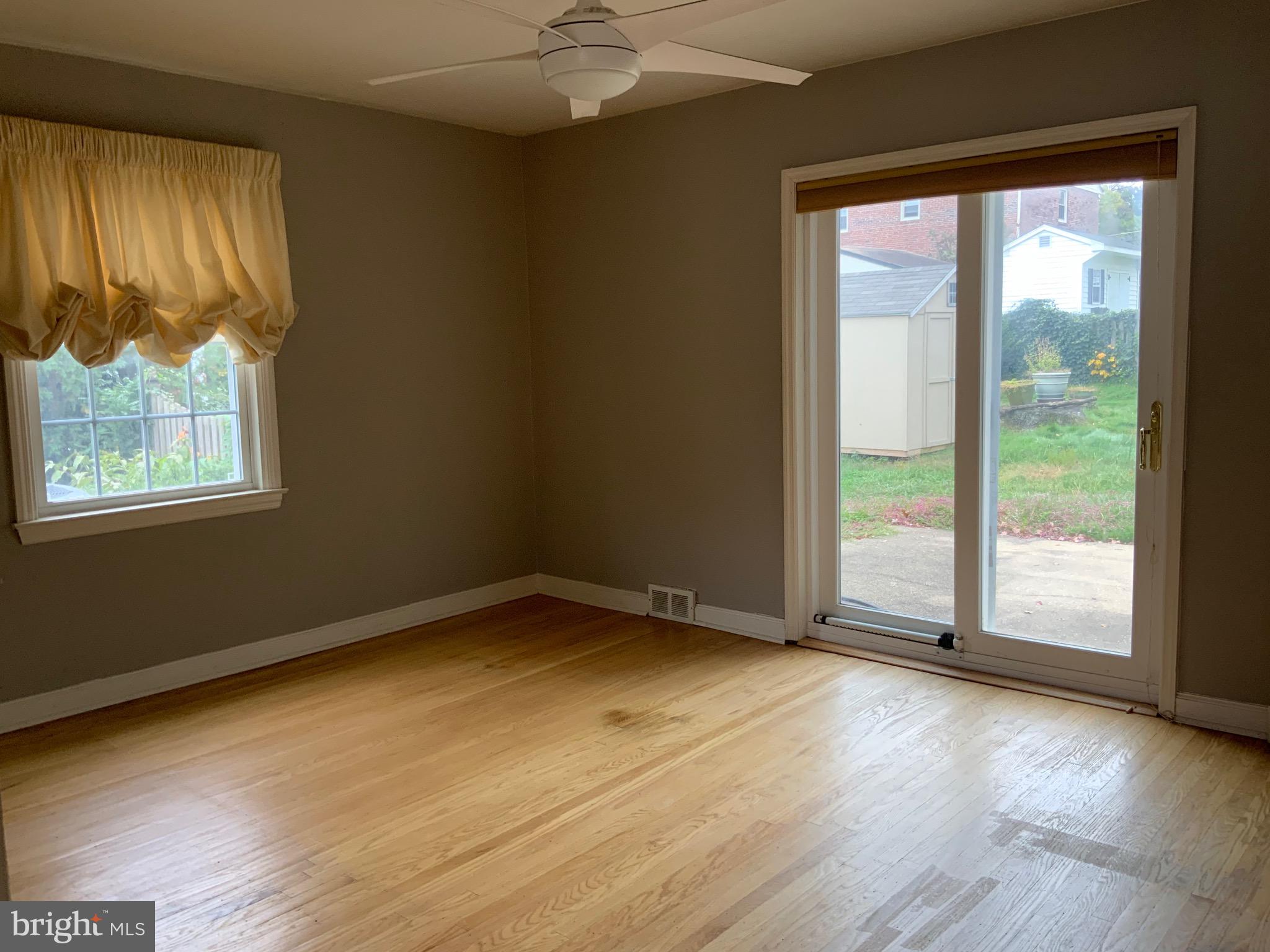 4 Colmar Road Cherry Hill, NJ 08002 - Photo 7 of 21 Patio Door