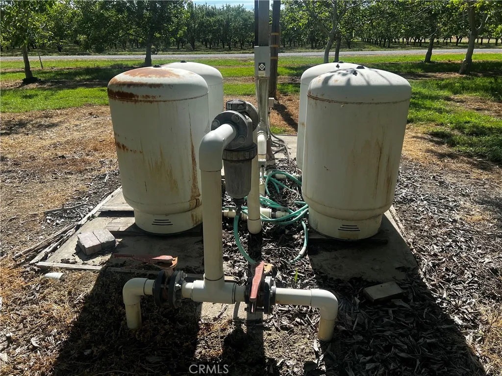 4180 County 203 Santa Rosa, CA 95407 - Photo 5 of 7 a view of a bird bath