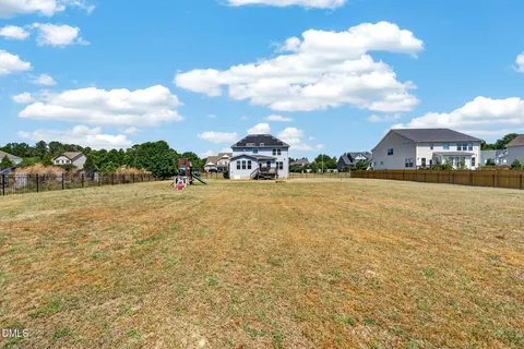 $699,900 | 4900 Sunset Stream Drive, Fuquay-Varina, NC 27526