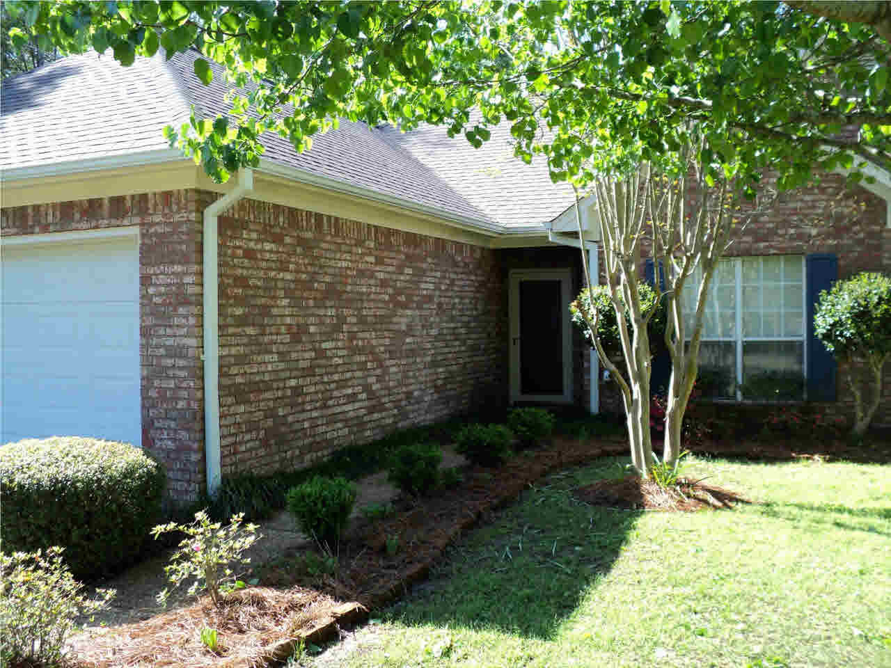 736 Holly Bush Road Brandon, MS 39047 - Photo 2 of 29 Front entry to home.