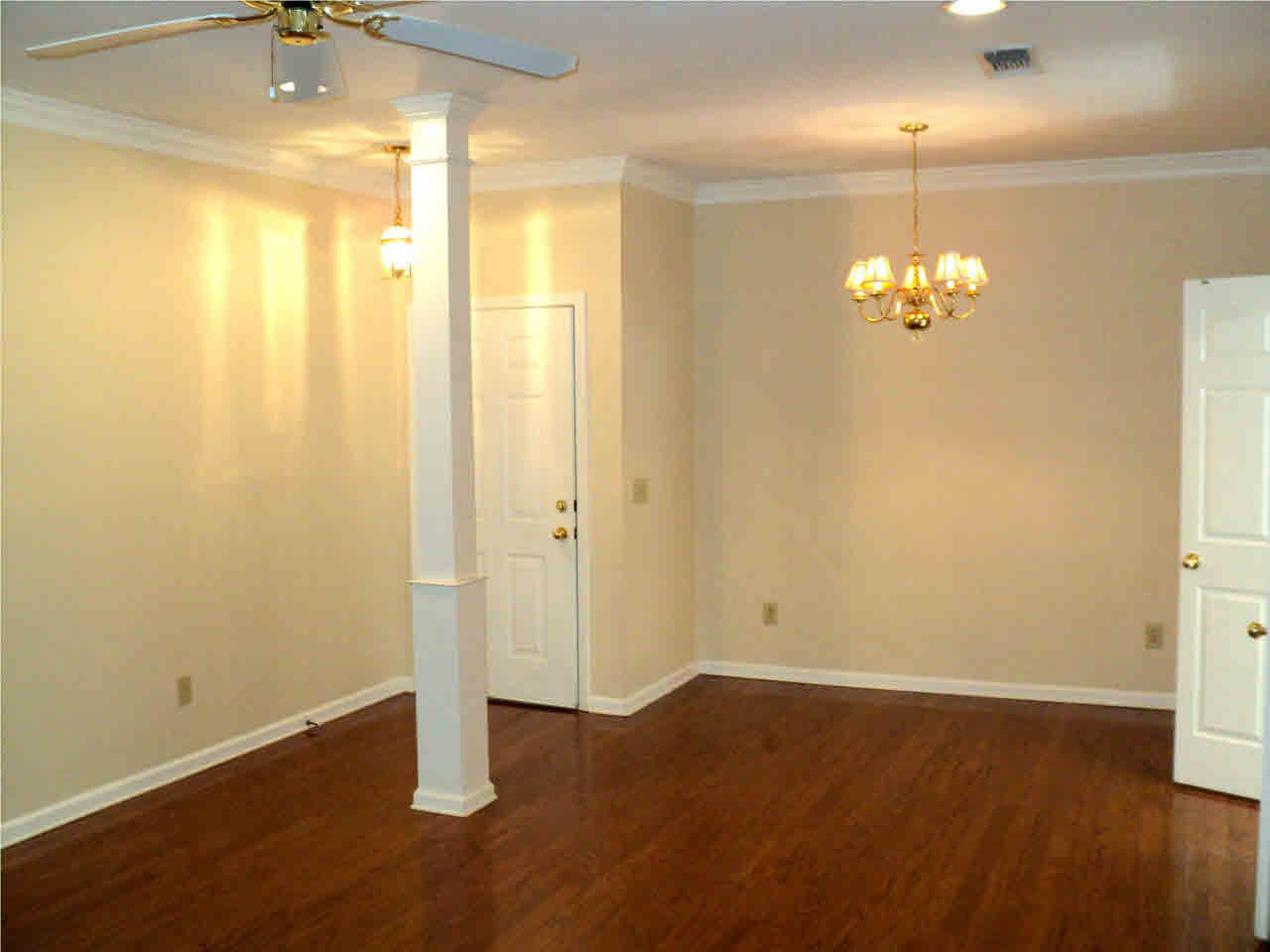 736 Holly Bush Road Brandon, MS 39047 - Photo 9 of 29 Another view of the Dining area.