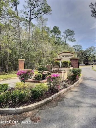 $2,450 | 1000 Pelican Cove, Ocean Springs, MS 39564