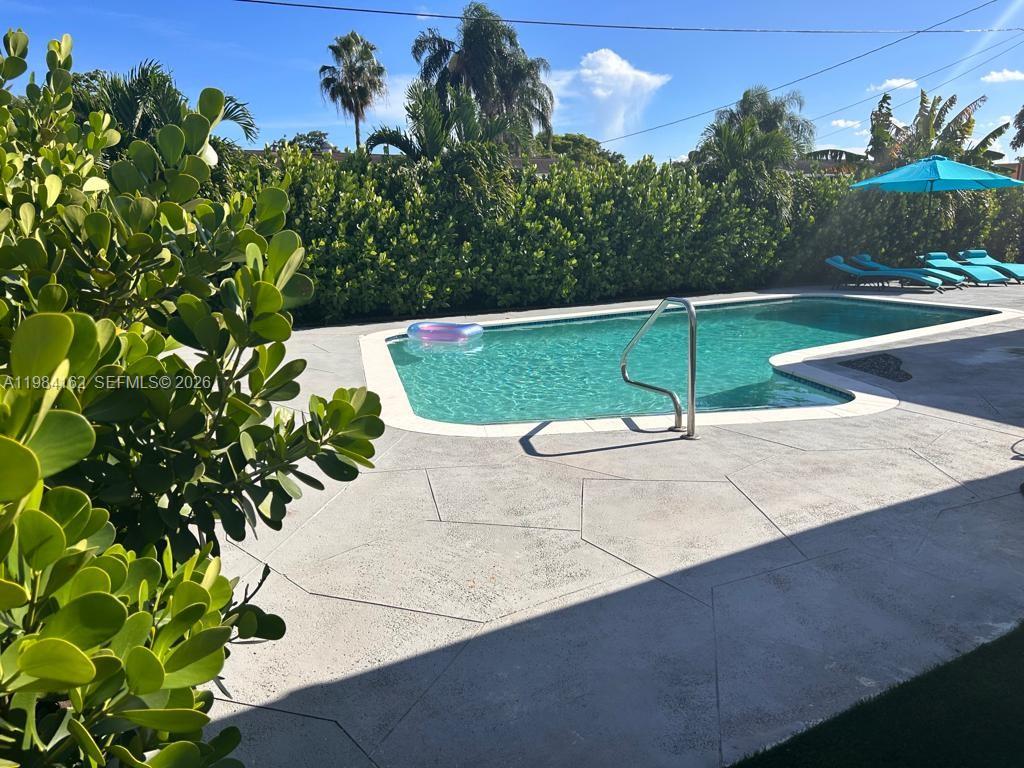 6900 Southwest 3rd Street Pembroke Pines, FL 33023 - Photo 15 of 17