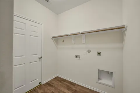 $295,000 | 2614 Summer Lane, Missouri City, TX 77489