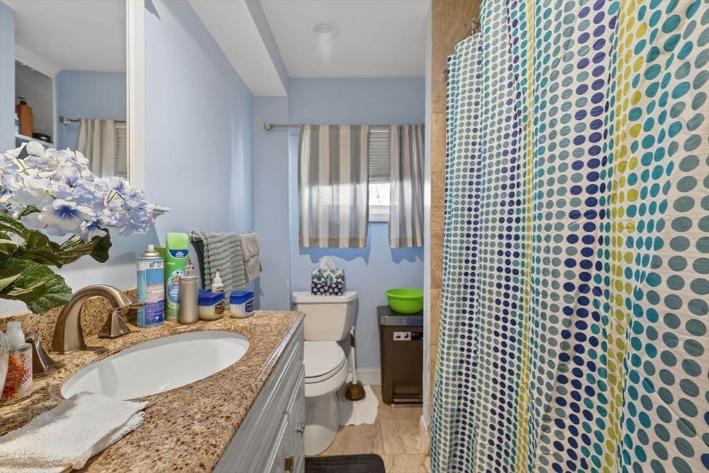 12 Cottage Place Boston, MA 02136 - Photo 15 of 28