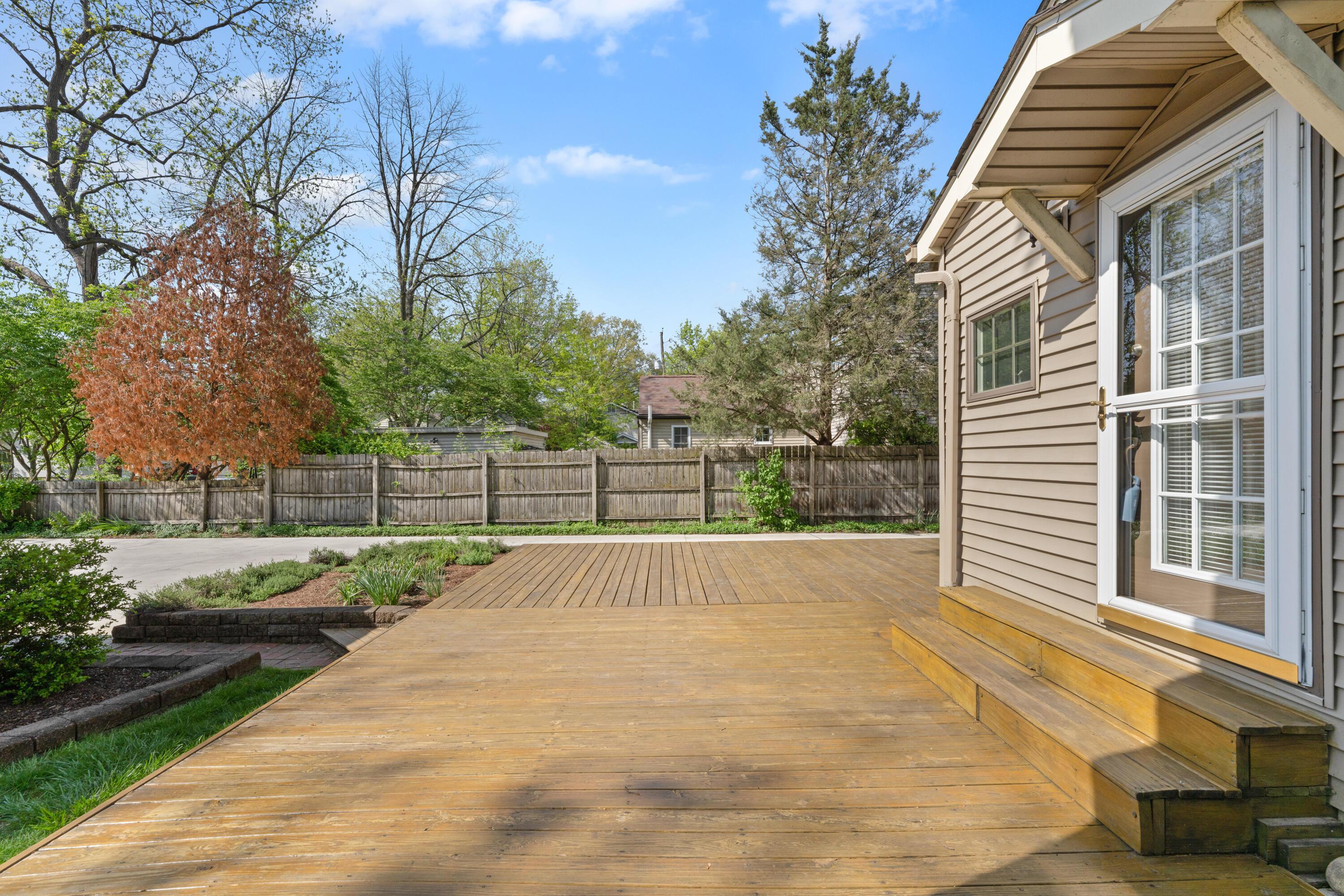 949 South Cassingham Road Columbus, OH 43209 - Photo 48 of 52 Deck