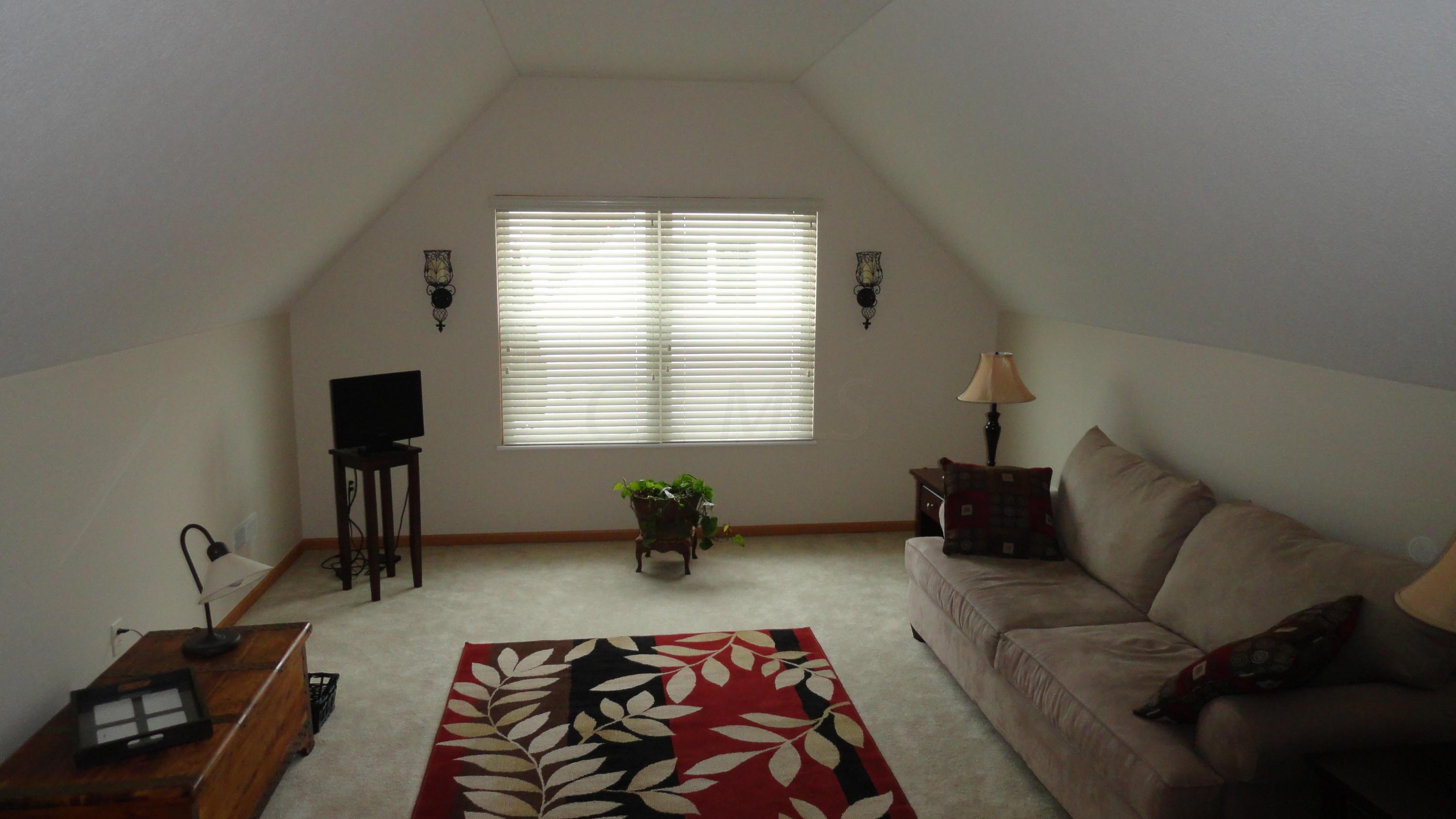 6044 McCotter Road Dublin, OH 43016 - Photo 18 of 23 Gallery Image 18