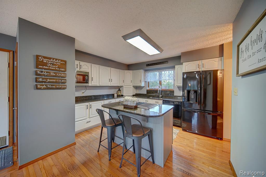 7282 East Potter Road Davison, MI 48423 - Photo 6 of 89