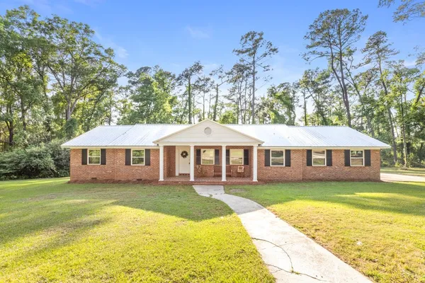 $410,000 | 1637 North Jefferson Street, Monticello, FL 32344