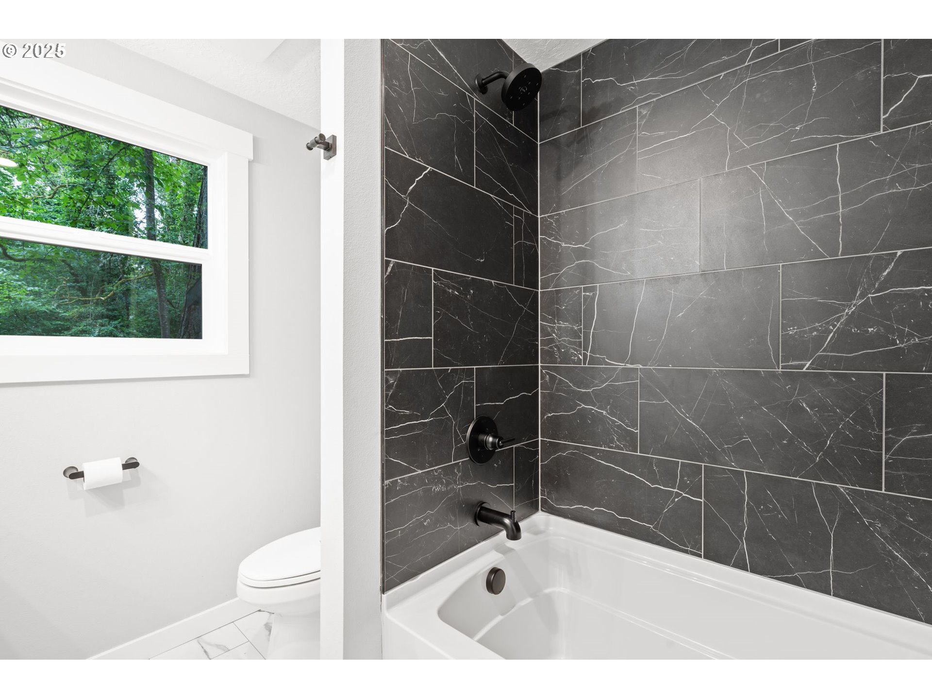 18240 Southwest Jay Street Beaverton, OR 97003 - Photo 12 of 42