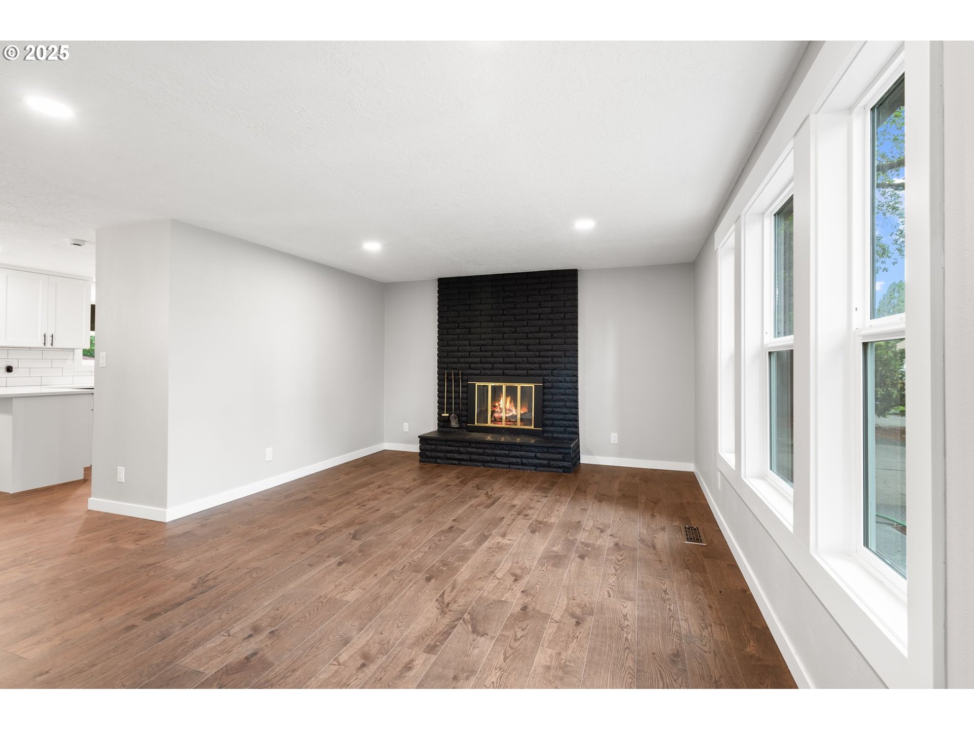 18240 Southwest Jay Street Beaverton, OR 97003 - Photo 14 of 42