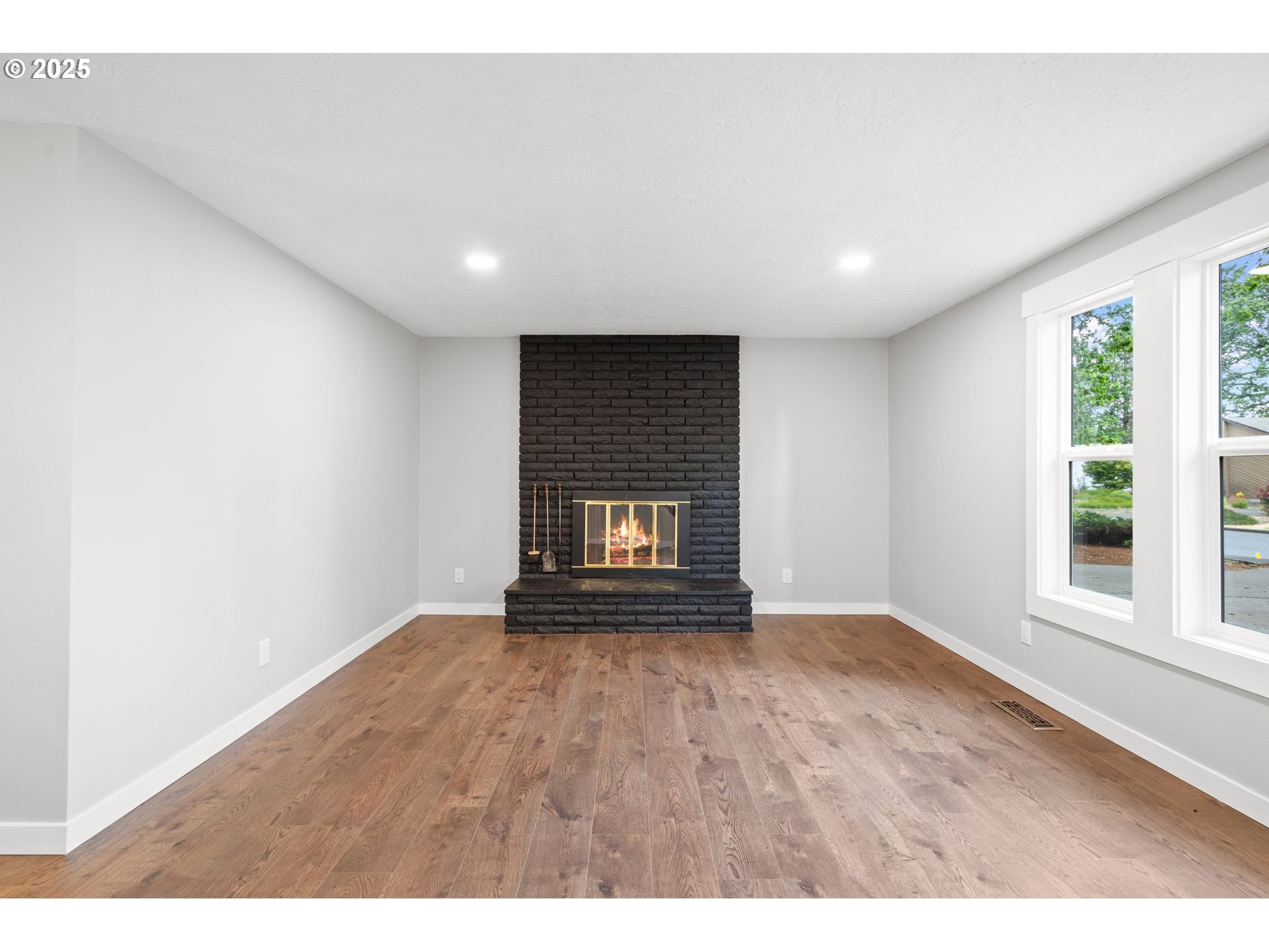 18240 Southwest Jay Street Beaverton, OR 97003 - Photo 15 of 42