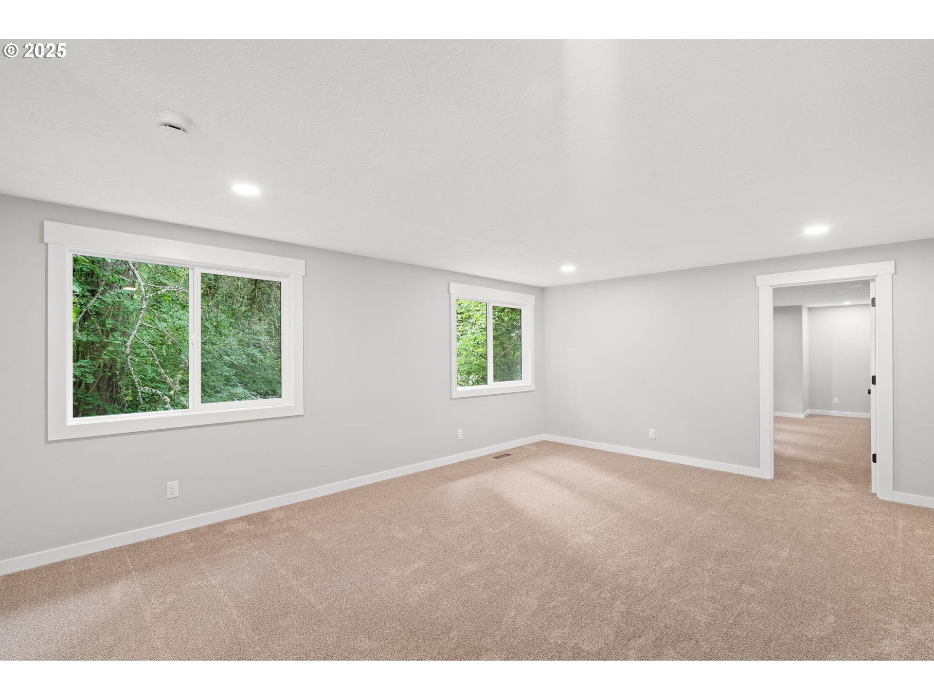 18240 Southwest Jay Street Beaverton, OR 97003 - Photo 29 of 42