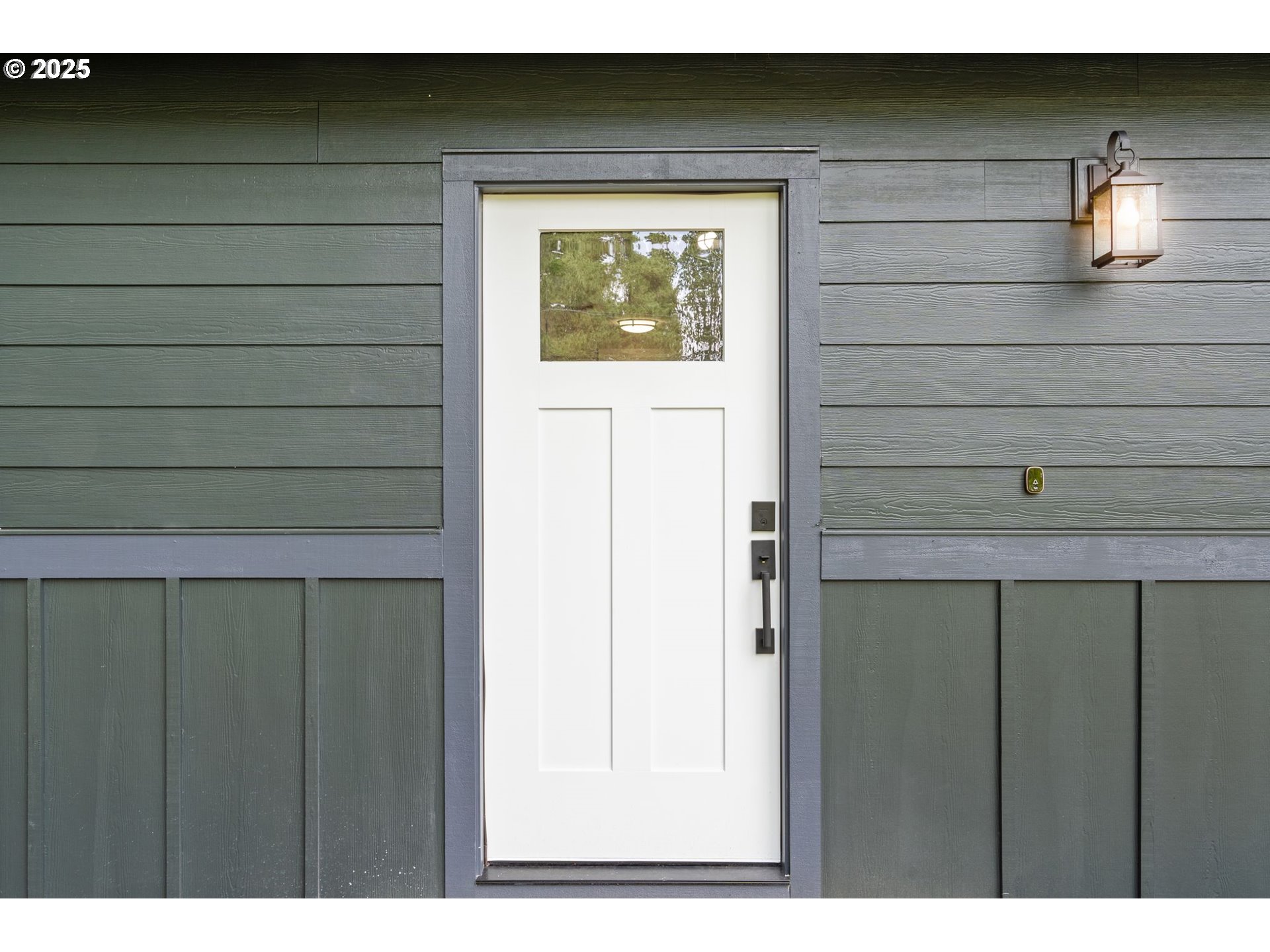 18240 Southwest Jay Street Beaverton, OR 97003 - Photo 4 of 42