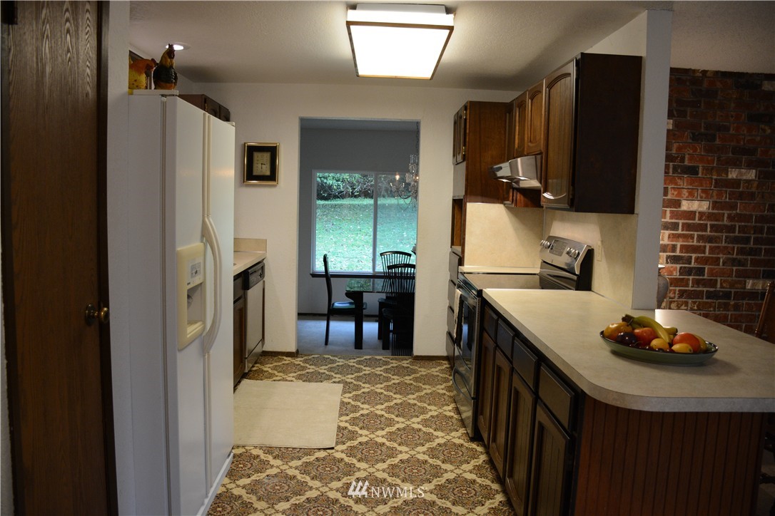 5032 200th Street Southeast Bothell, WA 98012 - Photo 6 of 25