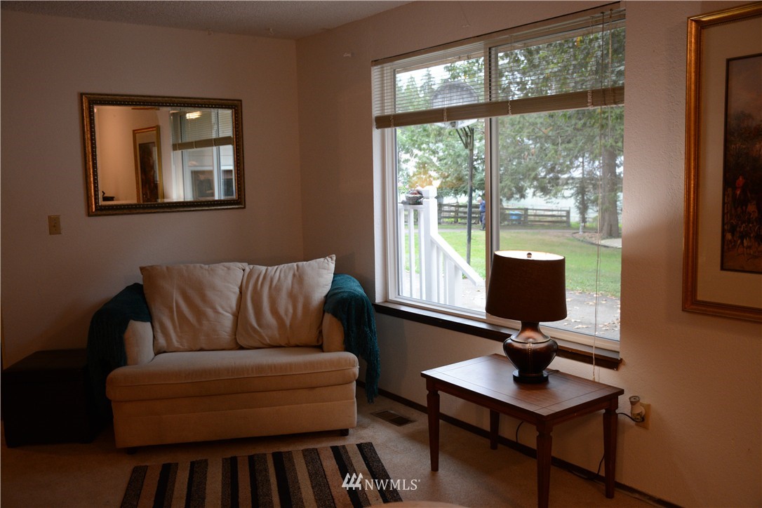 5032 200th Street Southeast Bothell, WA 98012 - Photo 9 of 25